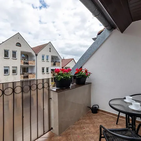 Jantar Katedralna Appartement *
